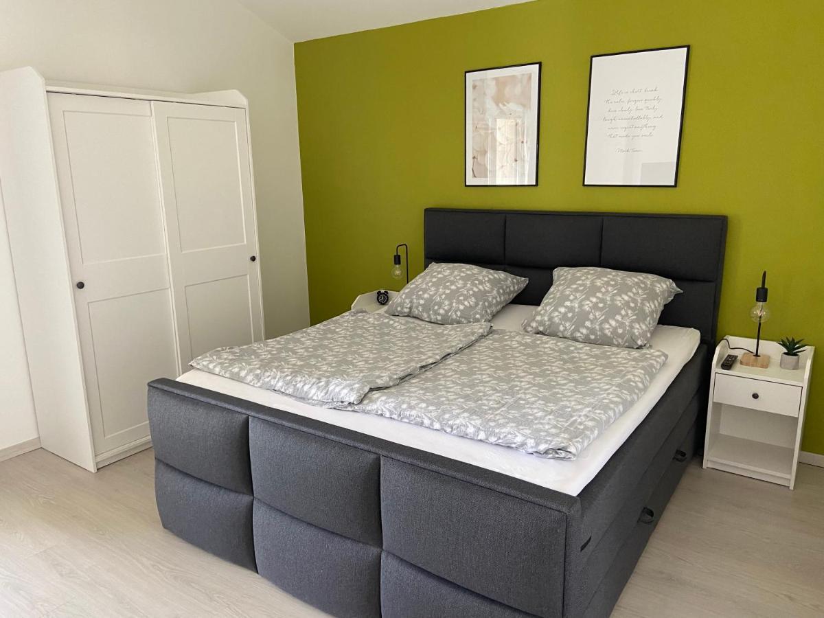 Ferienwohnung Burgzauber Кастеллаун Экстерьер фото